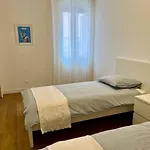 T4 Atypique Plein Centre Classe 3 Etoiles Appartement